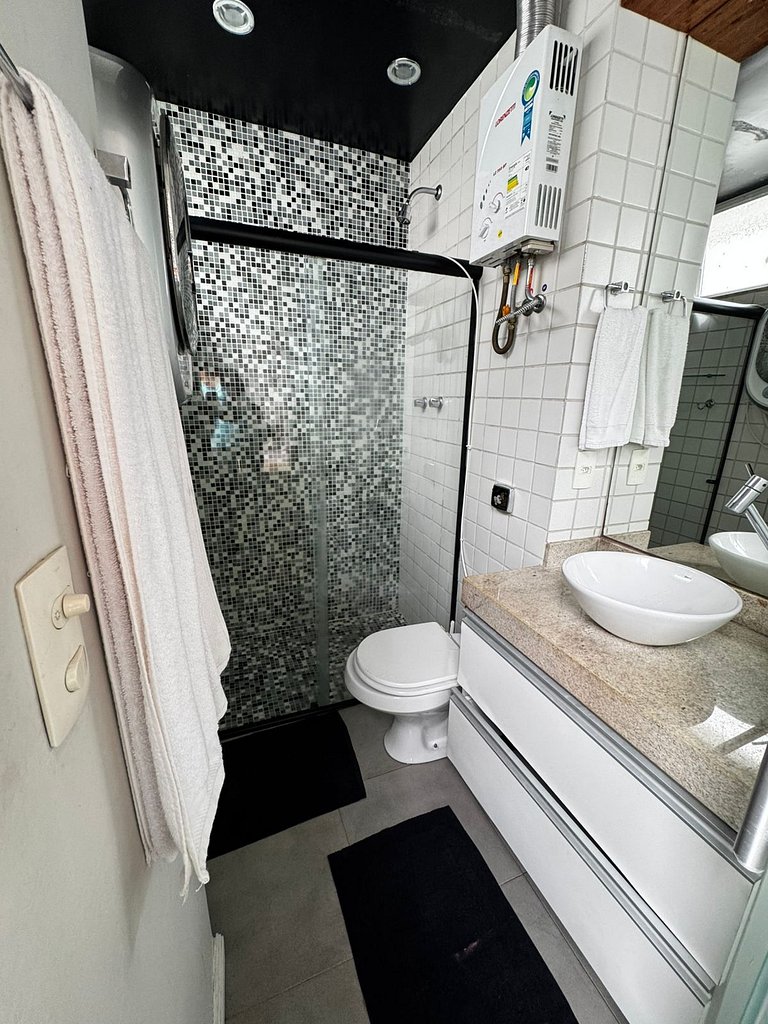 Leblon dos Sonhos: Quarto/Sala a passos da Ataulfo