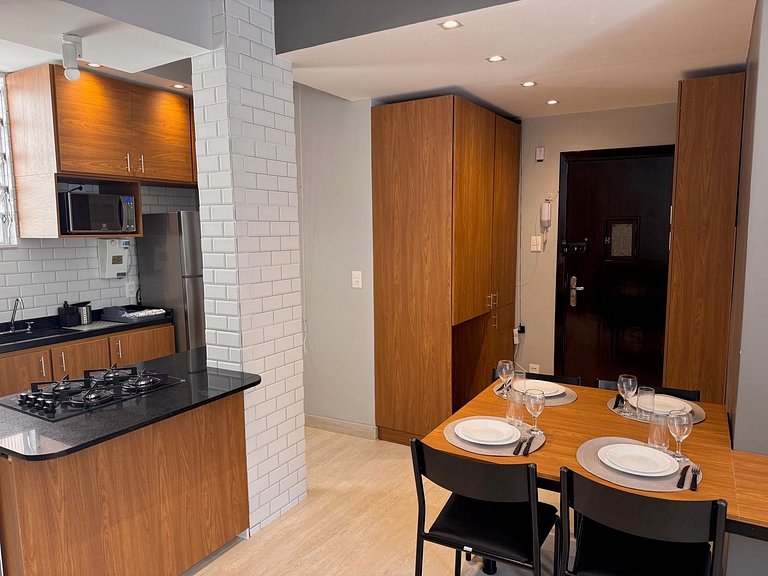 Espetacular apt quadra praia Copacabana Oásis