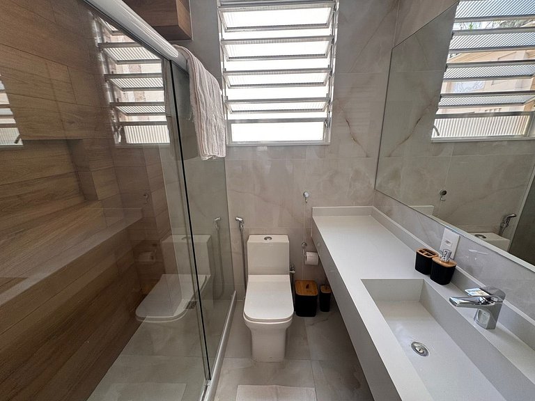 Espetacular apt quadra praia Copacabana Oásis