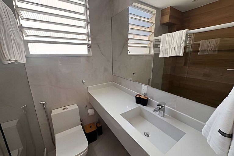 Espetacular apt quadra praia Copacabana Oásis