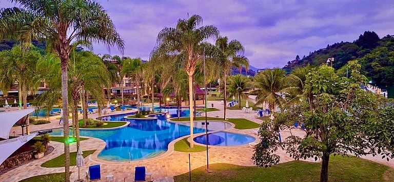 Flat de Luxo no Costabella Marina Resort Angra