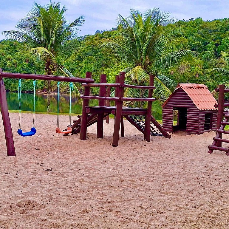 Flat de Luxo no Costabella Marina Resort Angra